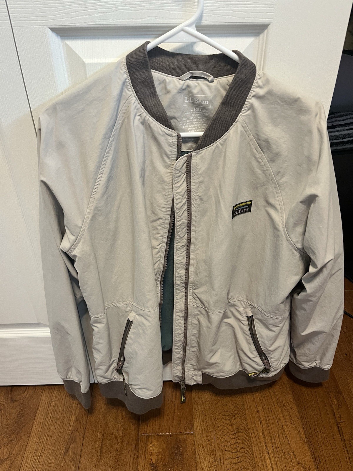 LLBEAN women’s Large Regular Bomber Jacket