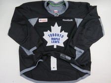 Ultimate Toronto Maple Leafs Collector and Super Fan Gift Guide 37
