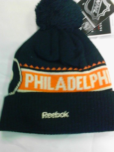 NHL Philadelphia Flyers Cuff Pom Hat NWT boys size 8-20 Black, Orange & Beige - Picture 2 of 4