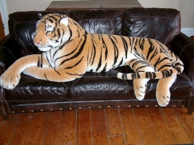 Tiger groß lebensgroß riesig liegend Stofftier Plüsch 245 cm realistisch Bengalkatze