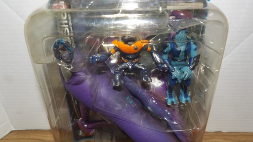 Joyride Halo Serie 3 Banshee mit Grunt & Elite Figuren Covenant Vehicle 2003 - Bild 2 von 6