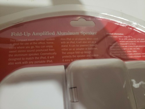 Fold-Up Amplified Aluminum Speaker For Ipod, Mini Ipod, MP3, MP4 - Picture 5 of 5