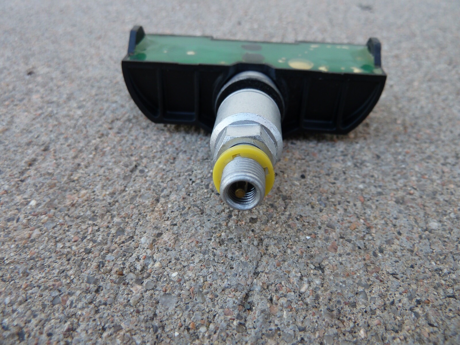 2006 ASTON MARTIN VANQUISH TIRE PRESSURE MONITORING SENSOR TPMS FACTORY OEM