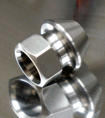 mygaさま　Yunth4個セット 16pcs set 12x1.5 Titanium Lug Wheel nuts HEX19 60deg seat | eBay