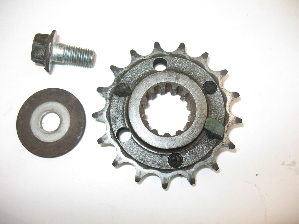 90 Honda VTR 250 Front Sprocket 17t / OEM Engine Drive Chain