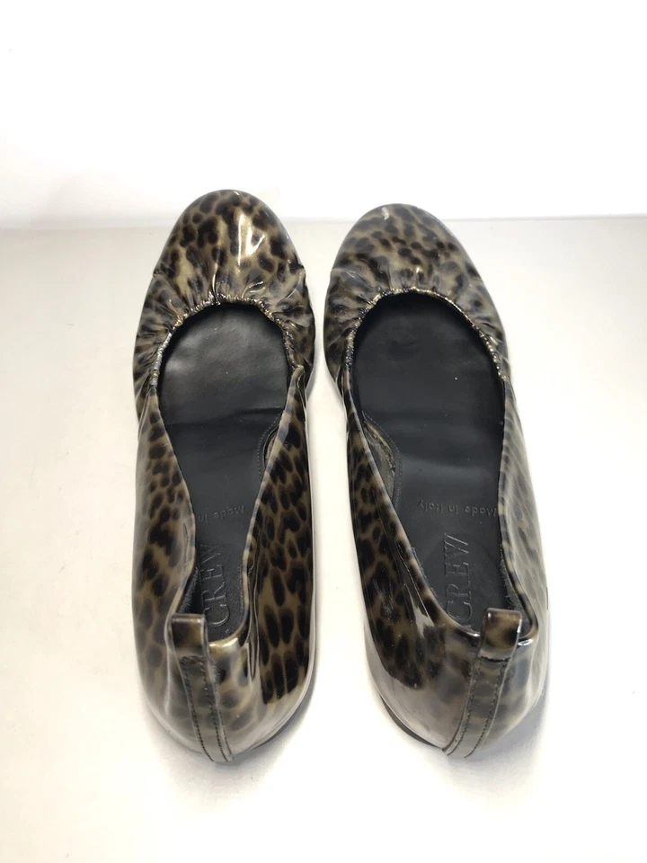 J. Zapatos planos de ballet Crew Cece charol estampado de leopardo para mujer talla 6M EE. UU./36EU Foto 4 de 4
