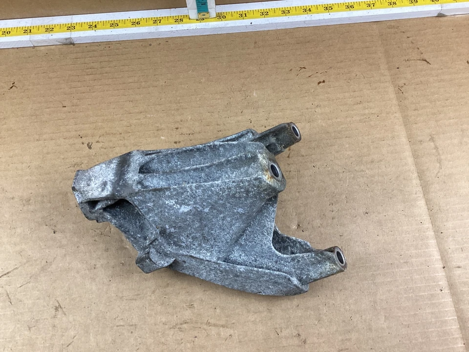 Оригинальный левый кронштейн крепления двигателя для Audi A5 Quattro 2,0 л 2010–2017 годов выпуска 8K0199307CD - Изображение 4 из 4