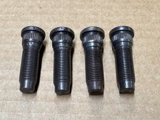 87-93 Ford Mustang Factory Rear Axle Shaft Wheel Studs 8.8 Oem Gt Lx 28 Spline 87-93 Ford Mustang Factory Rear Axle Shaft Wheel Studs 8.8 Oem Gt Lx 28 Spline
