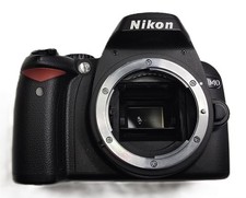 Nikon D D40 6.1 MP Digital SLR Camera body only
