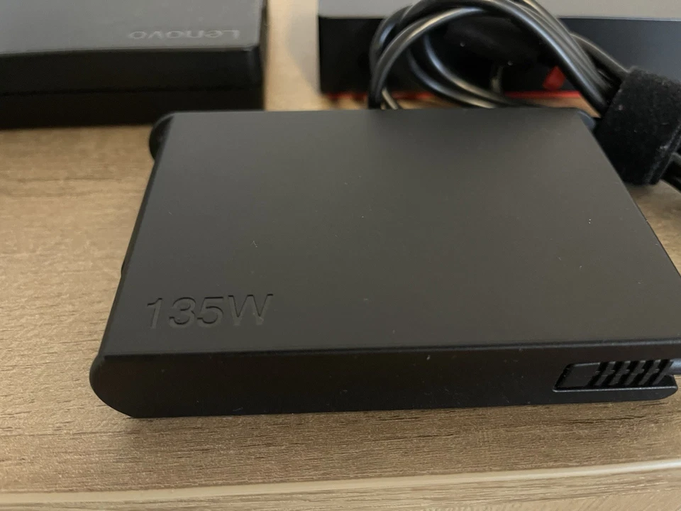 LENOVO ThinkPad Thunderbolt 4 Dock 40B0 mit USB-C 135 Watt Netzteil Universal - Bild 3 von 4