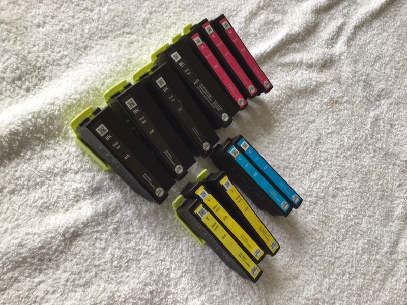 12 Genuine EPSON INK CARTRIDGES ( no ink ) Empty 410/410-I -- well kept