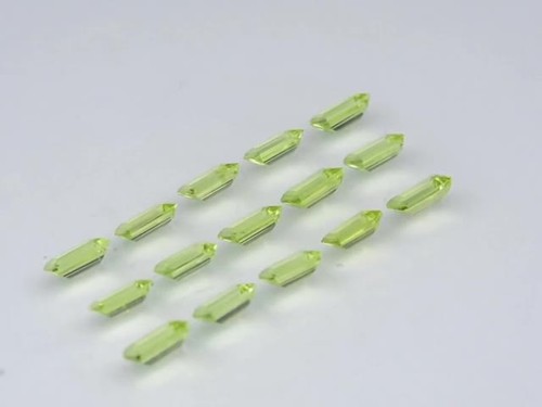 💎4.28ct 15p Lot VS-VVS Octagon Natural Green Peridot - Untreated, Pakistan Gems - Video 1 of 1