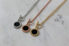 Halskette Edelstahl Römische Alphabet Anhänger Fein Schmuck Damen Gold Silber