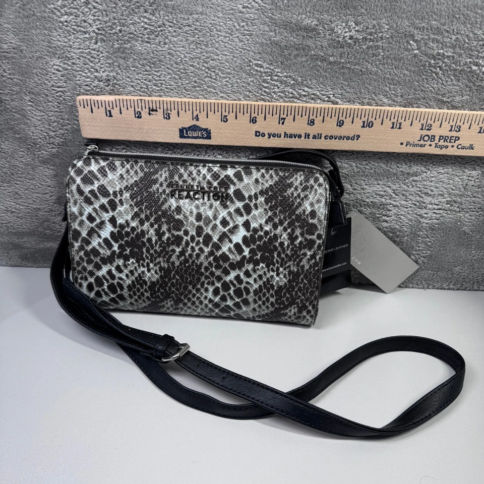 Cartera Bandolera Kenneth Cole Reaction Para Mujer Pequeña Imitación Serpiente Wilson Cuero Foto 3 de 4