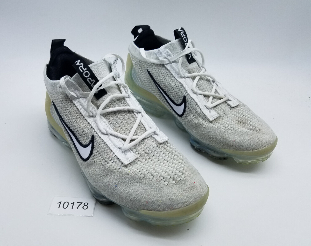 Nike Air VaporMax Flyknit 2021 Men's Size 11 Running Shoes White