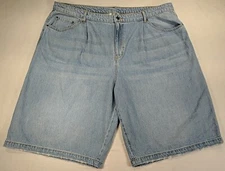 FUTURE COLLECTIVE Women's Plus Jean Shorts size 22 Light Wash 100% Cotton NWOT