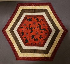 Christmas poinsettia Table topper, Quilted, Machine Washable 23 1/4" x 21 1/4"