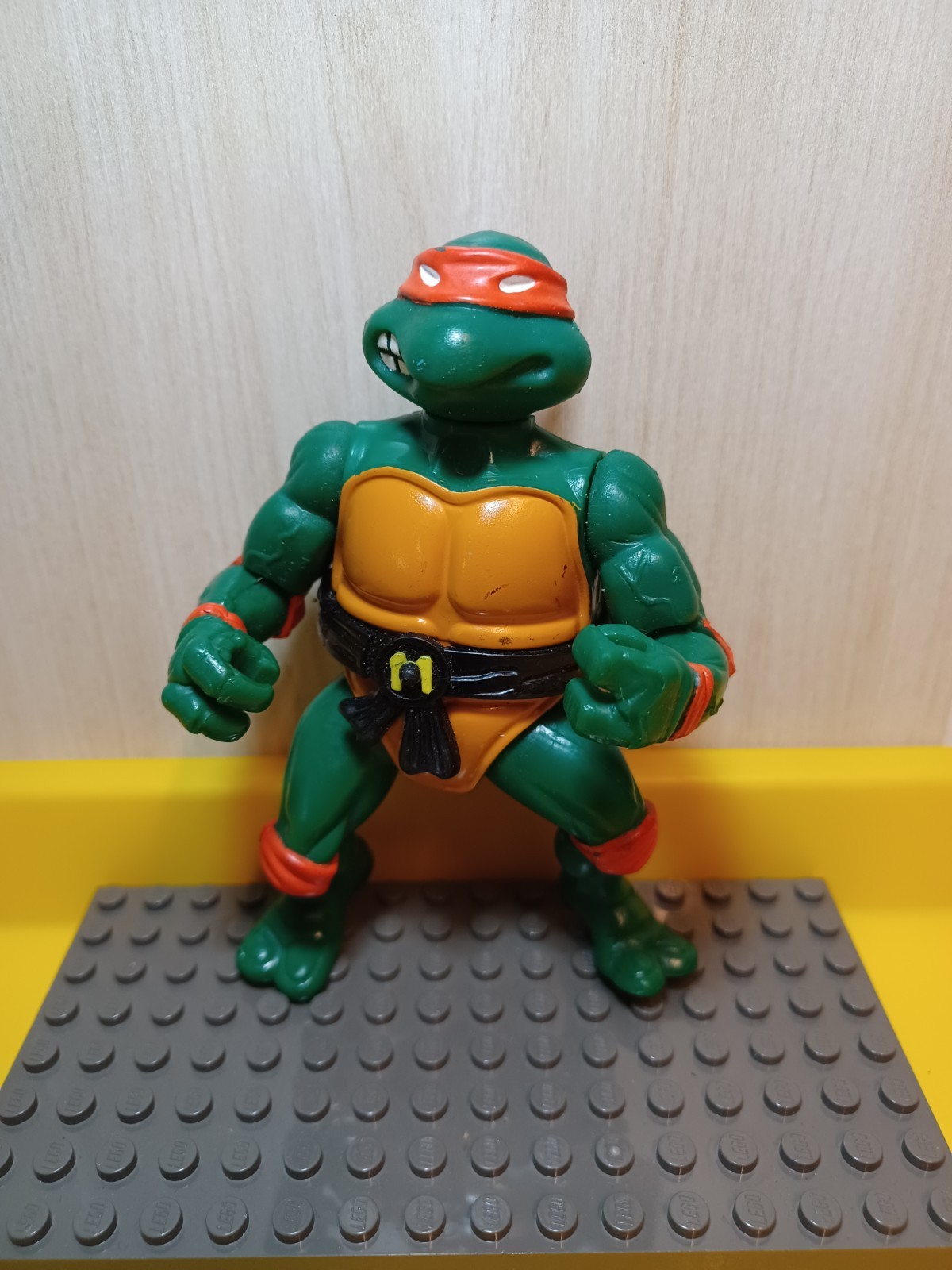 Vintage Playmates 1989 Teenage Mutant Ninja Turtles Michelangelo Action Figure