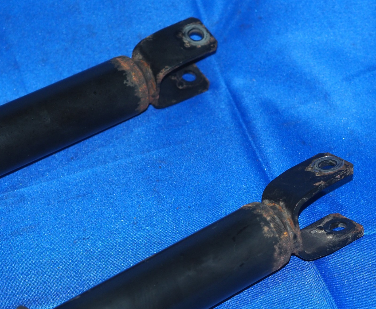 31K Miles! 2012-2018 Bentley Spur GT GTC Rear Air Suspension Shock Strut Pair OE