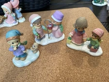 2006 Precious Moments Hawthorne Mini 3 Piece Village Kids