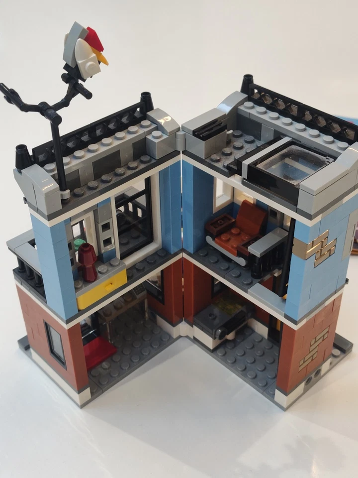 LEGO Creator 31050 Corner Deli, photo 3 of 4