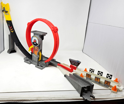 Mattel Disney Pixar Cars XRS Rocket Racing Super Loop Race Set!