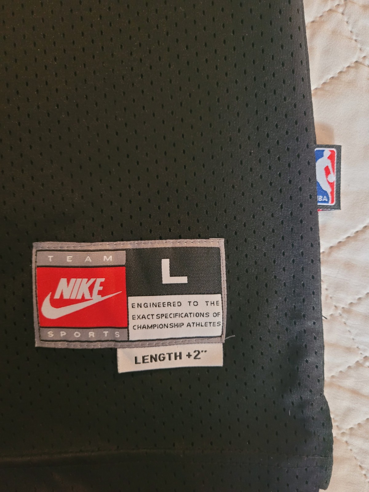 Nike's Vintage Michael Jordan #23 Bulls Jersey Size L +2 Inches. Excellent Cond thumbnail 3