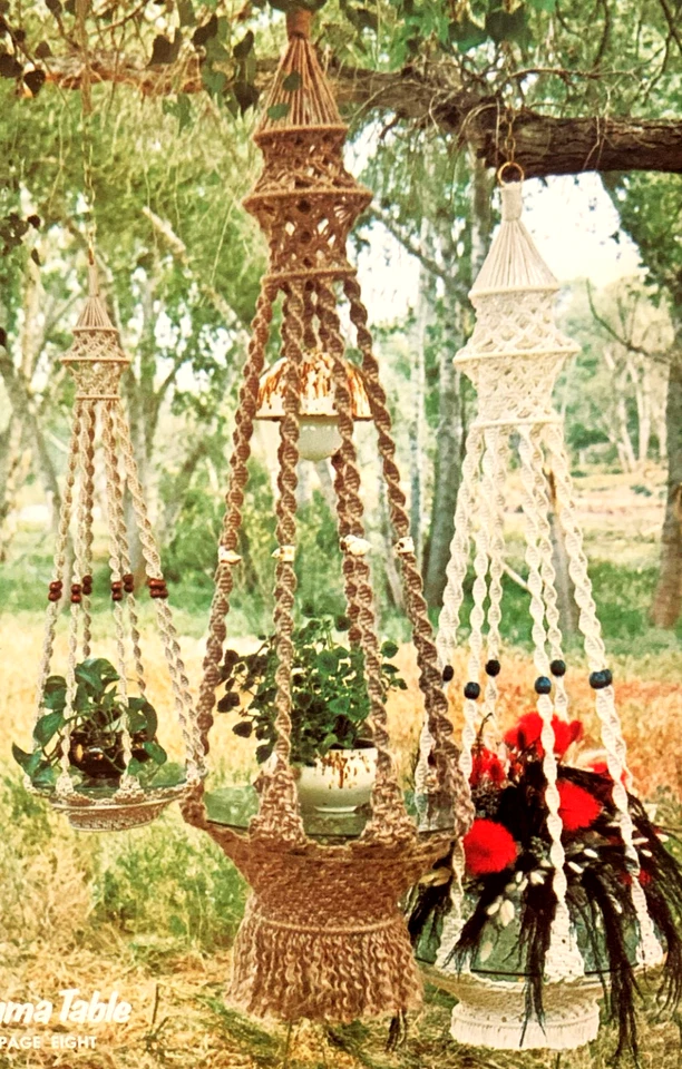 Boho Classics MACRAMEUNLIMITED 22 Project Patterns w Instructions Vtg 24 pg Book - Image 4 of 4