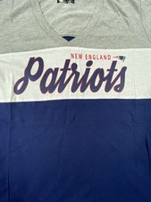 NWT NFL Team Apparel Women Shirt XXL New England Patriots V Neck Stripe Spellout