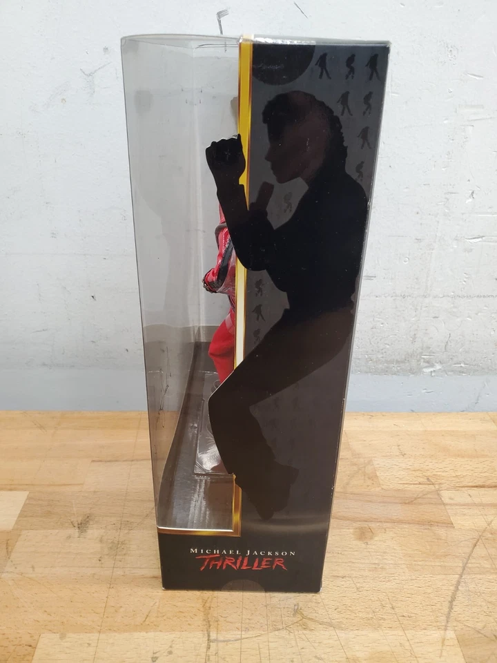 Muñeca Michael Jackson THRILLER 10” Figura NUEVA En Caja 2010 #27263 Muy Limitada Foto 2 de 4