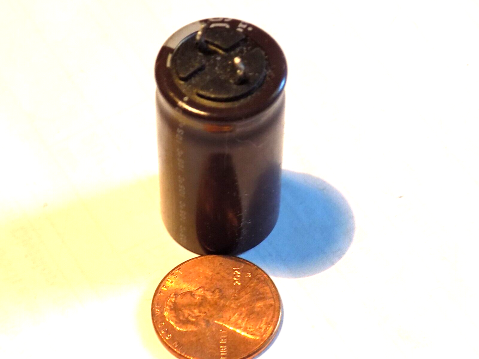 XYZ 10pcs Nippon Chei-Con LXZ 3300uF10v 105C Radial Electrolytic Capacitor XYZ 10pcs Nippon Chei-Con LXZ 3300uF10v 105C Radial Electrolytic Capacitor