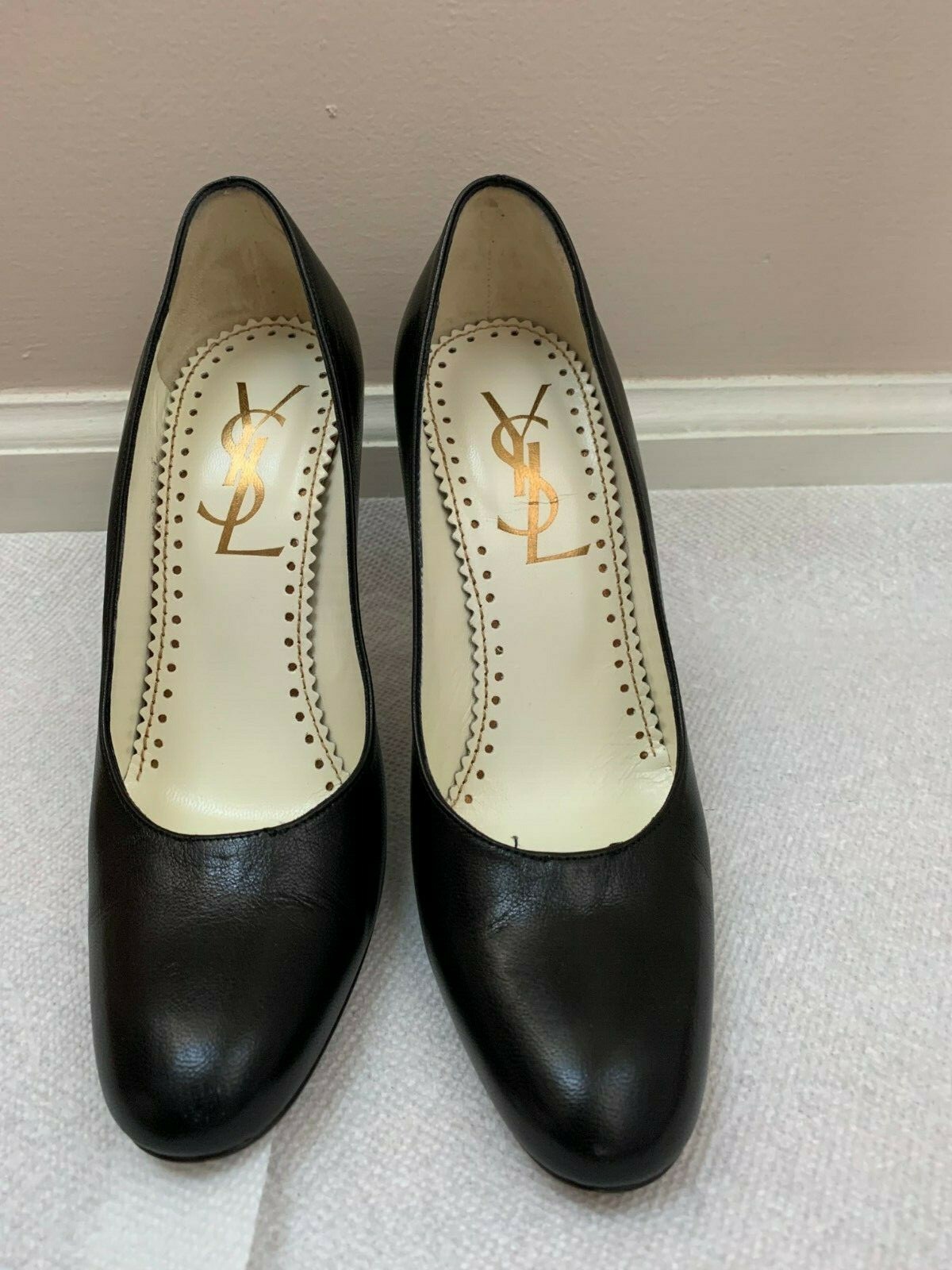 Raro Yves Saint Laurent fiocco mini capra nero 100 pompa taglia 37 5 vendita al dettaglio $495