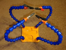 Soldering helper PCB holder fixing aid - third hand flexible - new