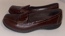 Clarks Womens Brown Leather Loafers Size 8