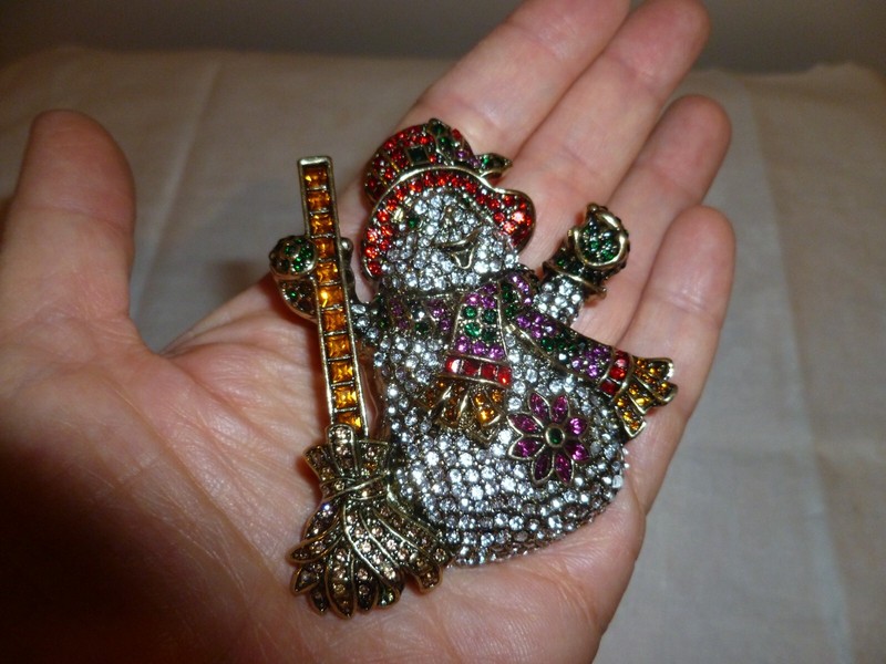 Designer inspired High End  CRYSTAL Winter "White Snowman" BROOCH PIN