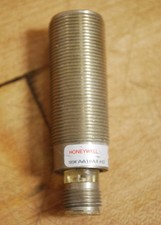 Honeywell 996AA18AT-HD, Proximity Sensor, no mounting nut - NEW