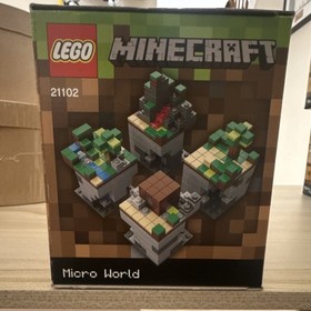 LEGO Minecraft Micro World 21102 Complete Set 480 Pieces Steve Creeper 2012