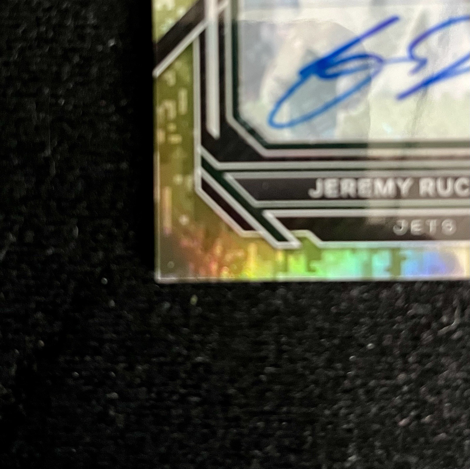 2022 Panini Prizm Football Jeremy Ruckert NYJ Rookie Auto Gold Refractor #07/25  view 4
