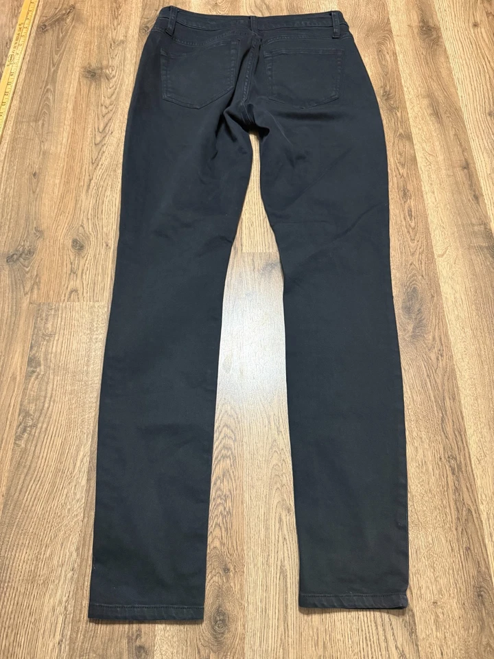 Jeans Daytrip, para mujer talla 27R, denim negro, ajustados Virgo, Foto 2 de 4