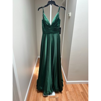 NEW NWT La Femme 28607 Emerald Gown Dress size 0 | eBay