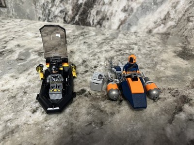 LEGO DC Comics Super Heroes: Batboat Harbour Pursuit (76034) -Deathstroke
