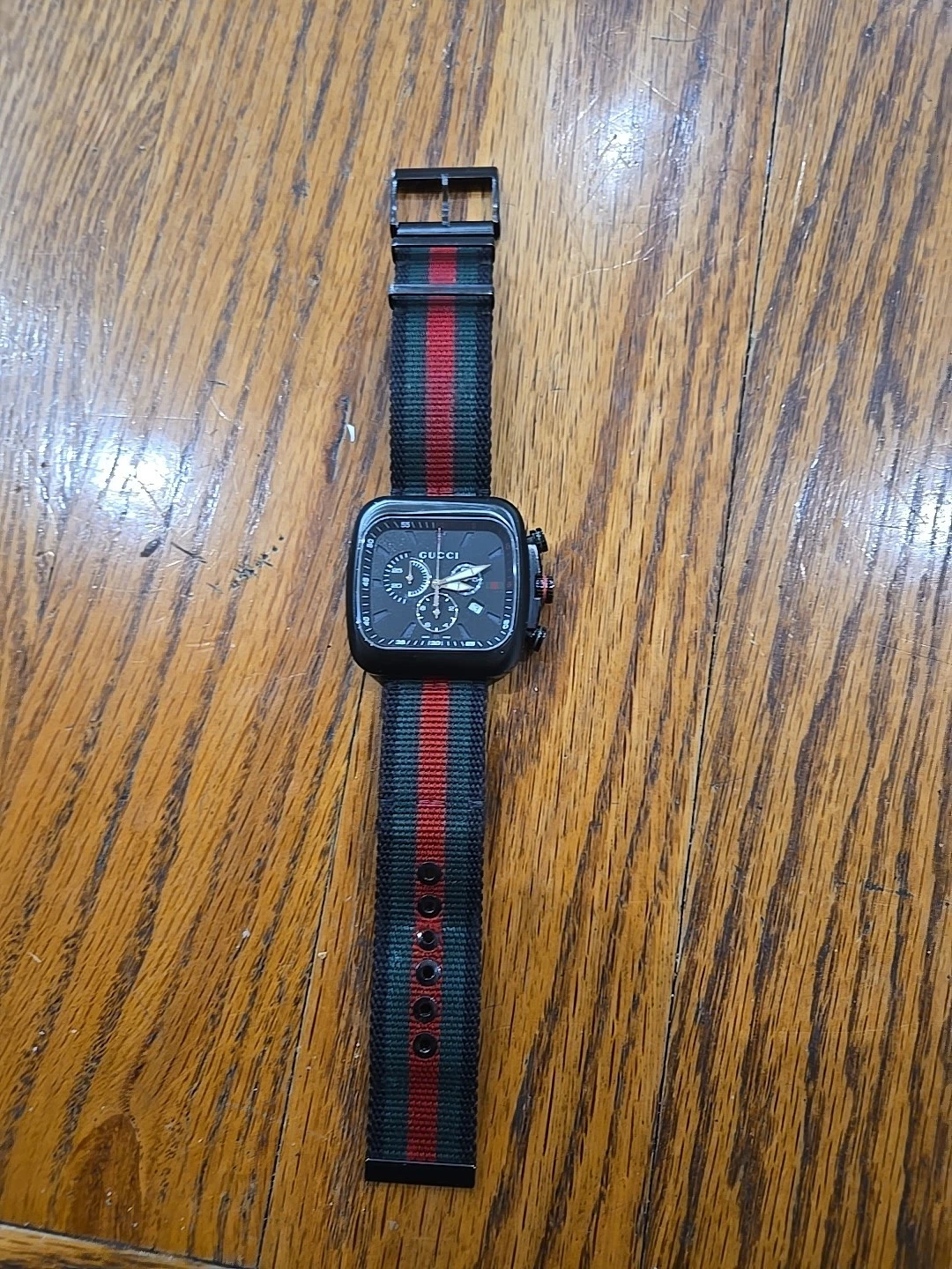 Montre chronographe homme GUCCI Coupe 131.2 YA131202 noire garantie un an