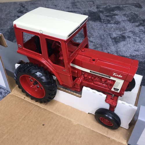 International Turbo 1466 Tractor Special Edition #4622 Vintage 1990 ERTL 1:16 - Picture 2 of 22