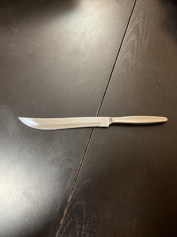 SALEM CARVING KNIFE STAINLESS SERRATED