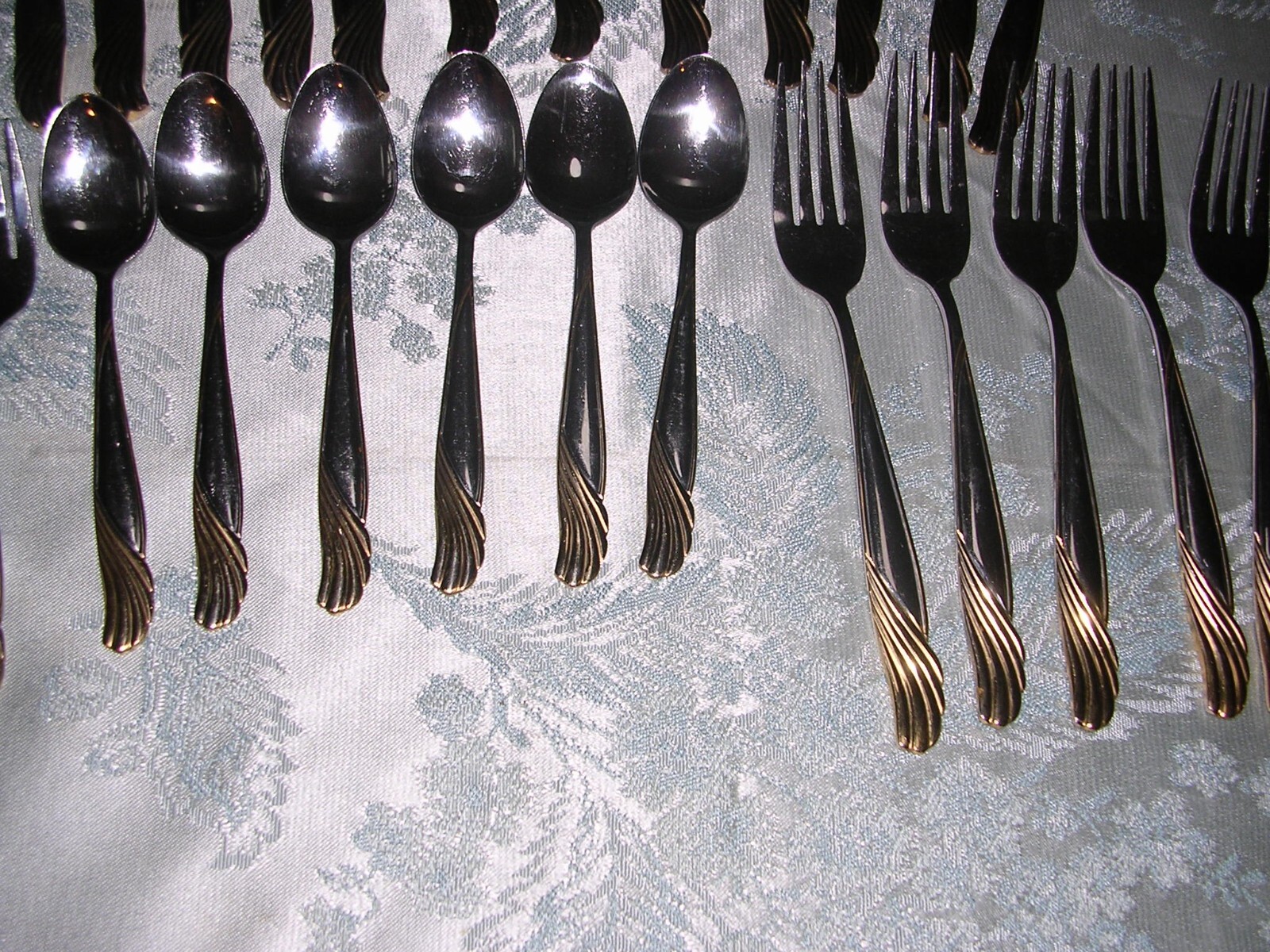 Picture 4 of 8