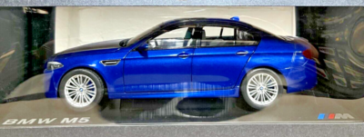2012 BMW M5 (F10) MONTE CARLO BLUE 1:18 by PARAGON DEALER EDITION