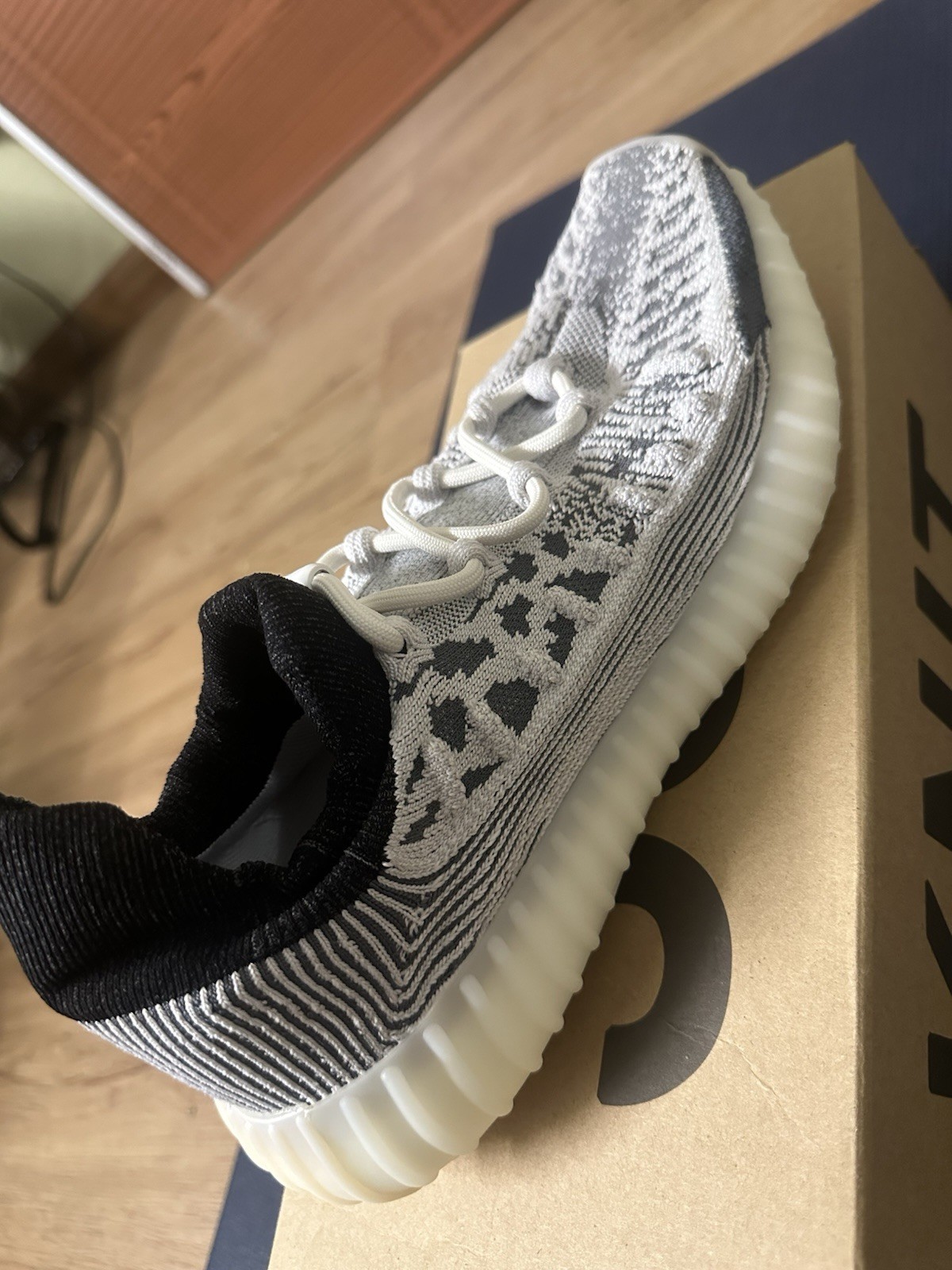 adidas Yeezy Boost 350 V2 CMPCT Primeknit Panda Slate White IG9608 Men's Sneaker thumbnail 8