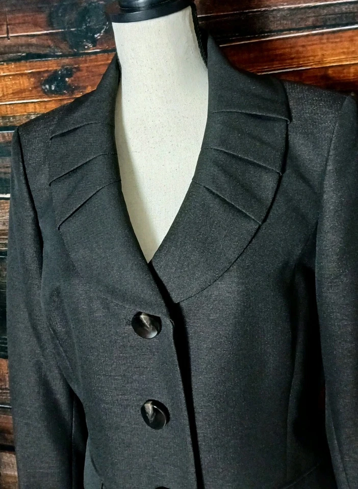 Le Suit Pants Suit Size 12 Two Piece Dark Brown Pleated Lapel Shimmer NEW  - Image 4 of 4