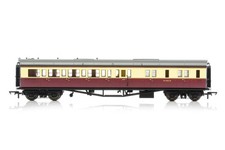 Hornby BR, Collett 'Bow-Ended' Corridor Brake Third (Right Hand), W4925W - Er...