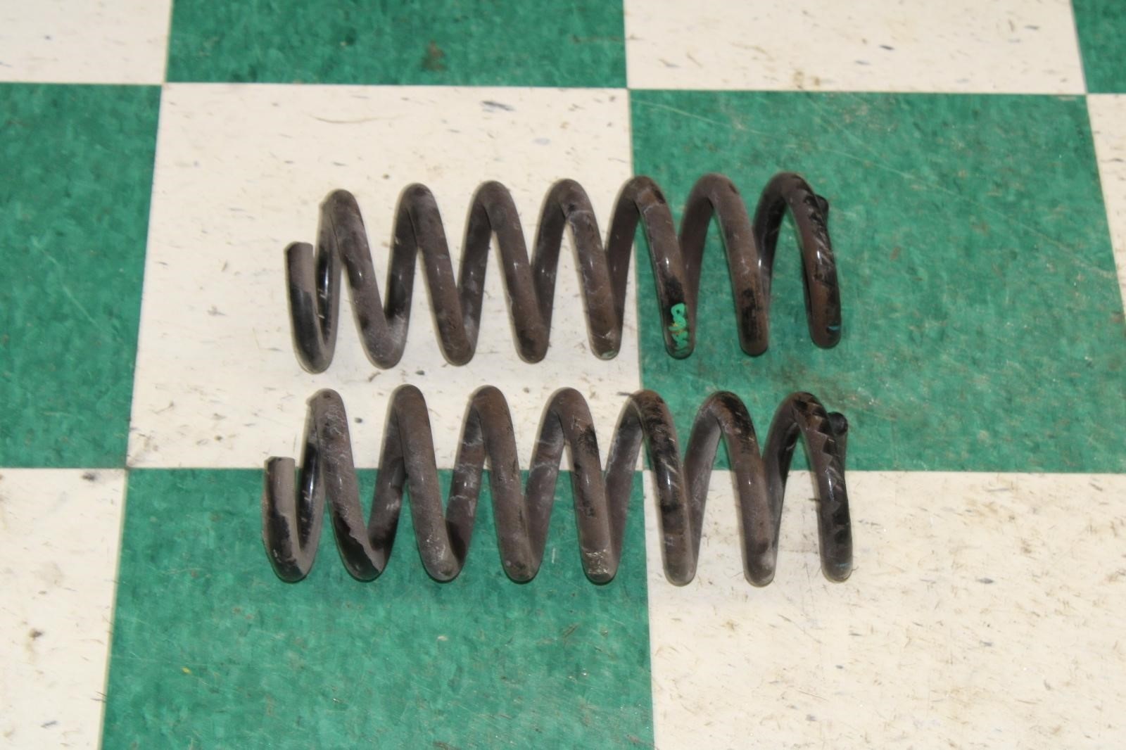14-19 Ghibli Rear Suspension Pair Driver LH Passenger RH Coil Springs Factory OE